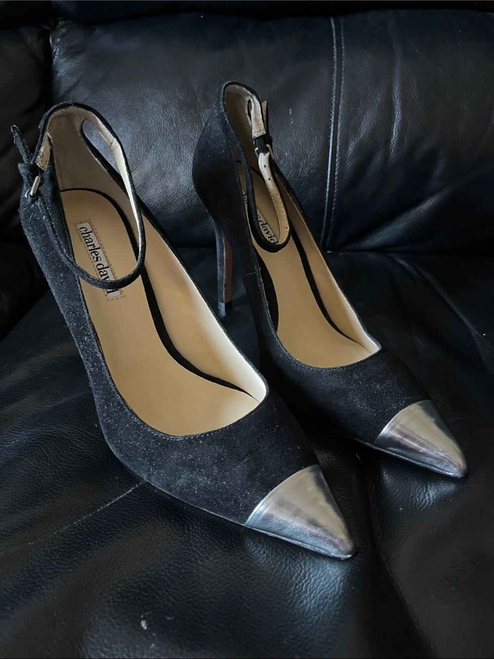 New Charles David Pumps